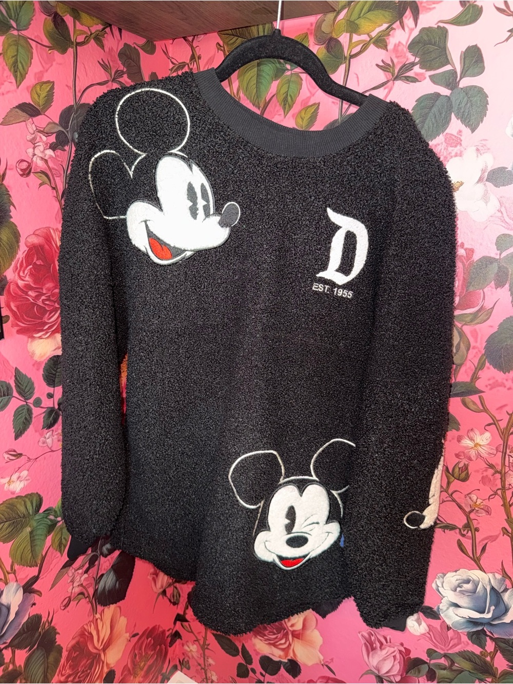 Disney Women’s Oversized Black Mickey Mouse Sherpa Pullover XS